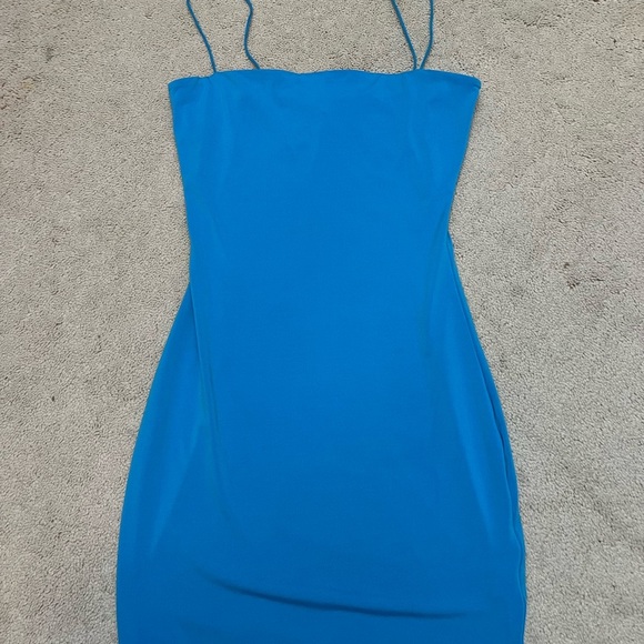 Elegant Blue Spaghetti Strap Dress - Picture 1 of 2